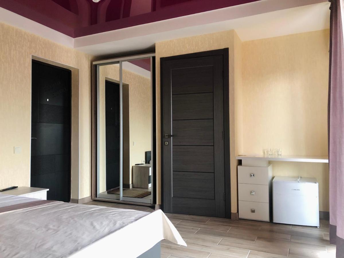 Bloom Отель Kharkov Ngoại thất bức ảnh