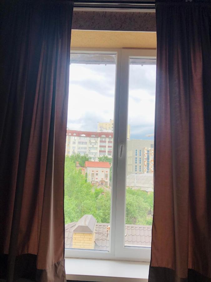 Bloom Отель Kharkov Ngoại thất bức ảnh